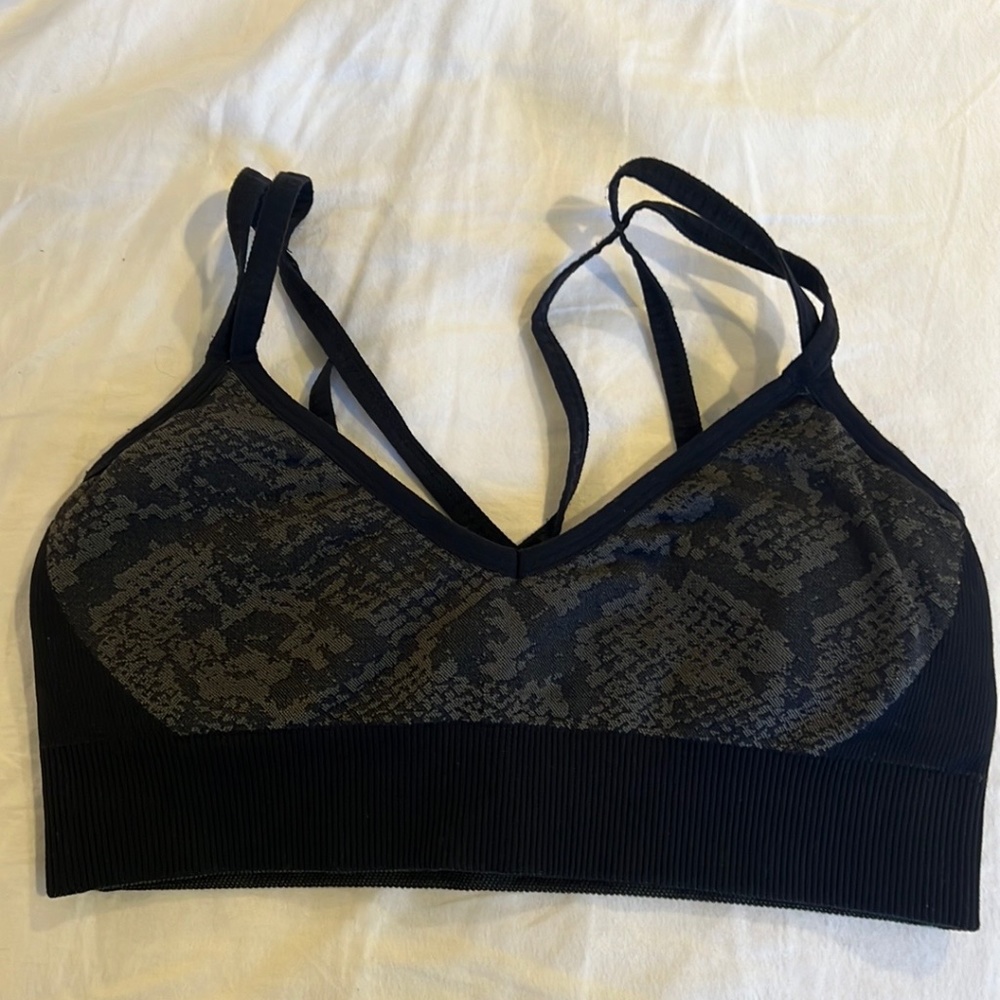 Joylab Seamless Snakeskin Jacquard Strappy Bra